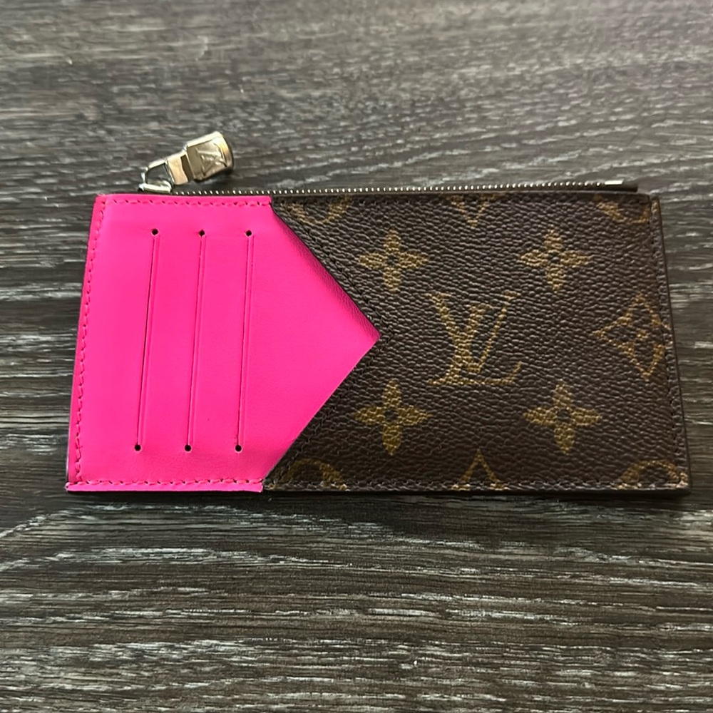 Louis Vuitton coin card holder excellent condition